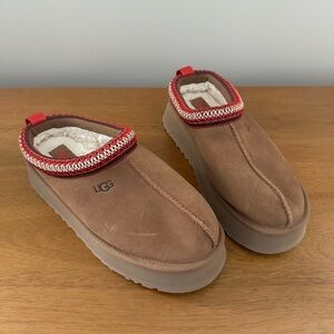 UGG Tazz Platform Slippers 8